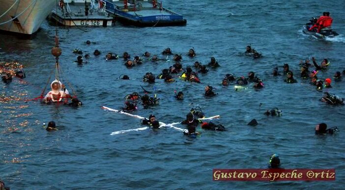 El único Vía Crucis submarino del Mundo en Puerto Madryn