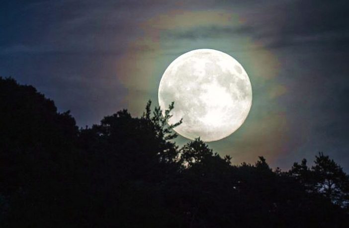 Astroturismo: Villa de Merlo lanza la Fiesta de la Luna Llena y espera el eclipse.