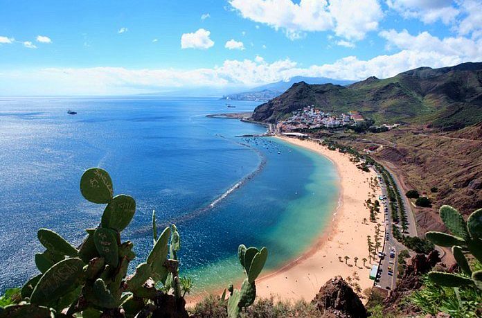 Canarias será el primer destino con sistema de «pasaporte sanitario digital» en sus aeropuertos (eldiario.es)