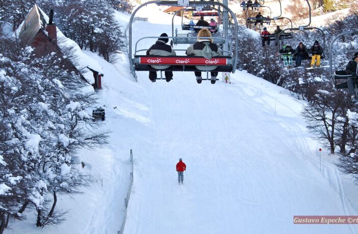 Turismo de nieve: Lanzan protocolos sanitarios para los centros de esquí